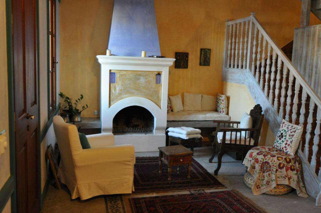 Meyísti Villa Pera Meria מראה חיצוני תמונה