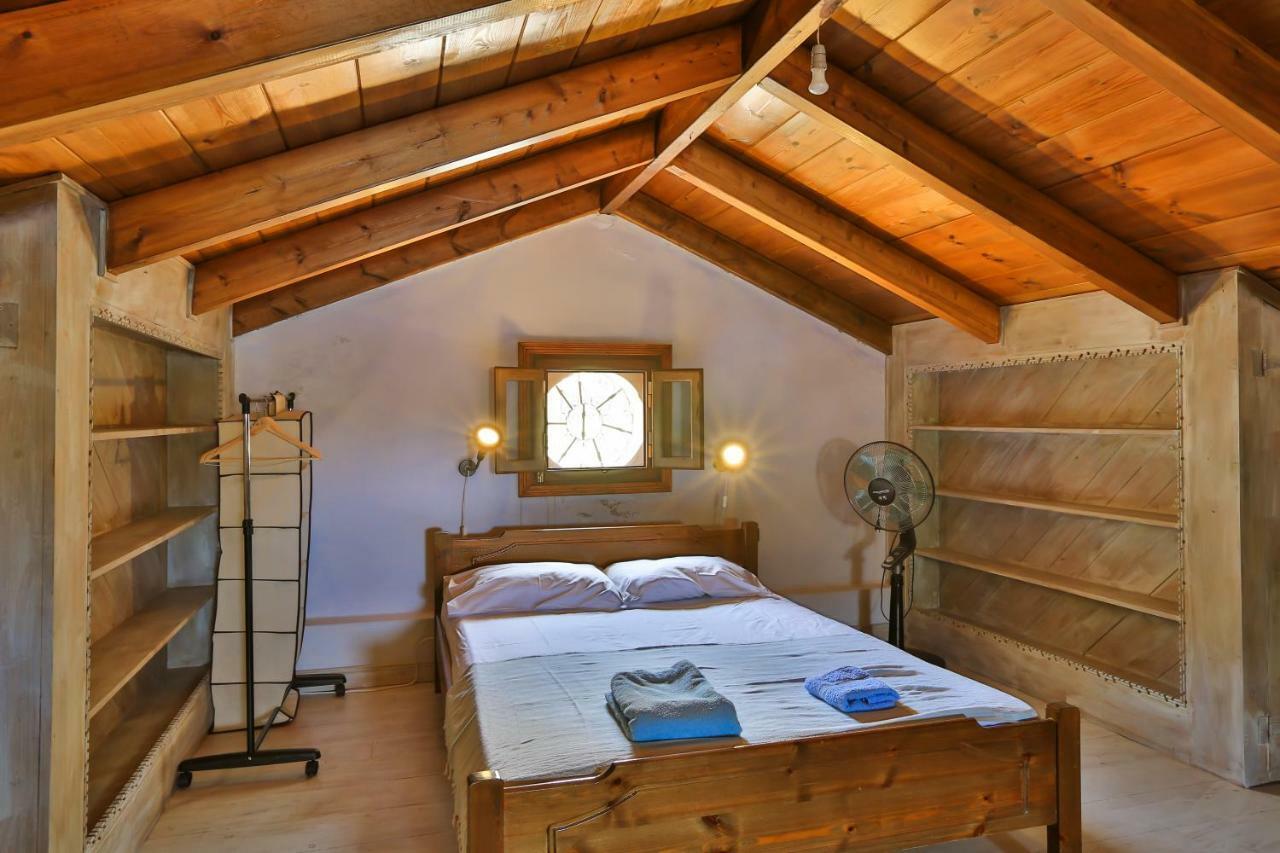 Meyísti Villa Pera Meria מראה חיצוני תמונה